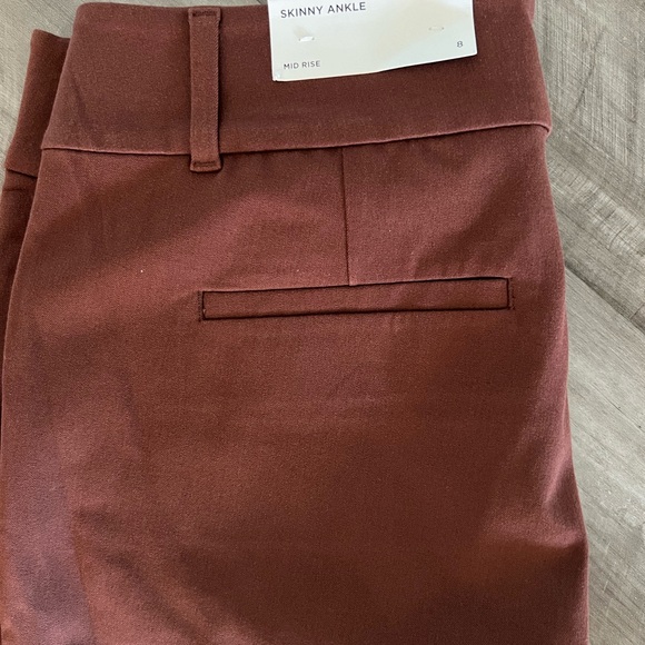 Loft Outlet Skinny Ankle Pants Mid-Rise NWT Size 8 - Picture 3 of 4